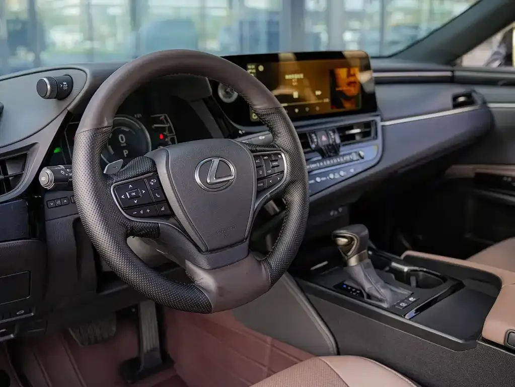 Lexus ES 2024 из CN, фото 9