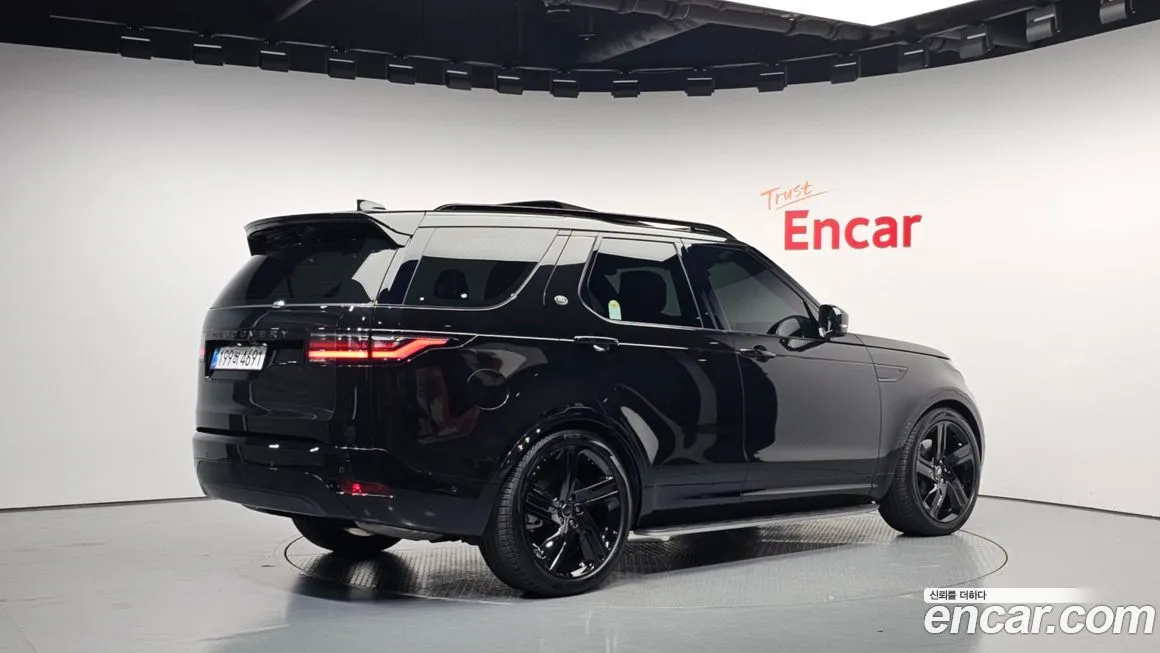 Land Rover Discovery 2025 из KR, фото 2