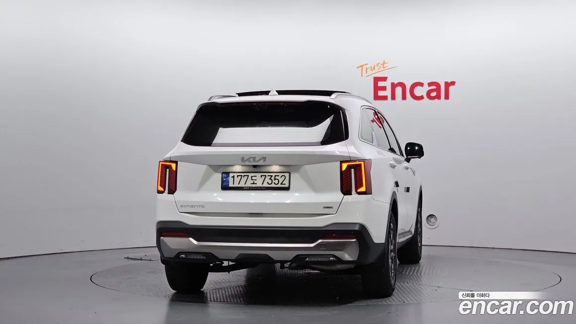 Kia Sorento — фото 4