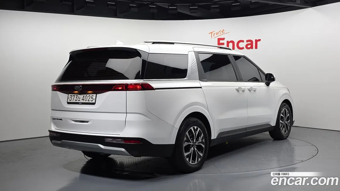 Kia Carnival 2021 из KR, фото 2