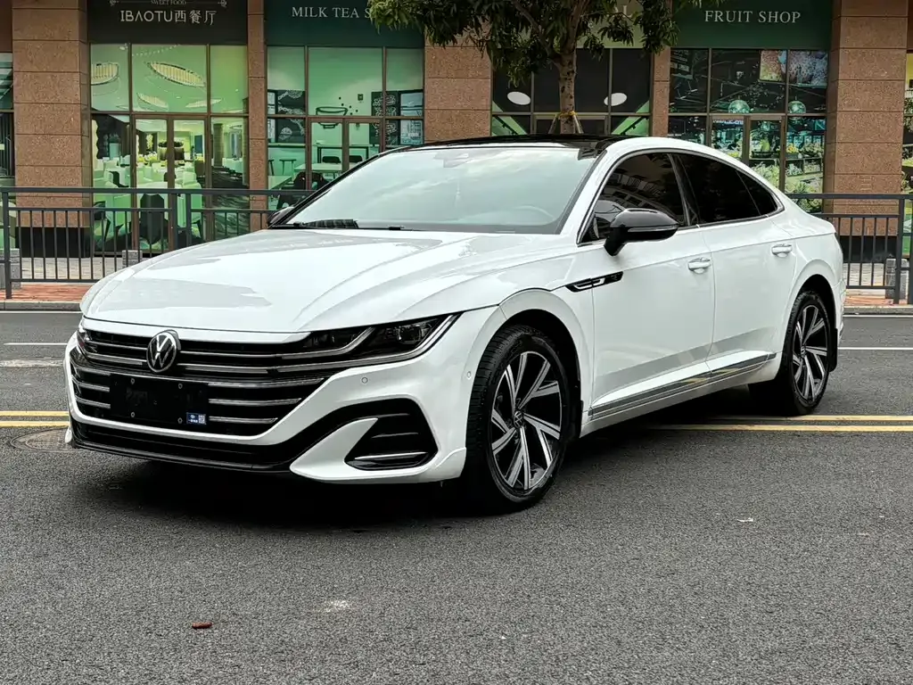 Volkswagen CC 2021 из CN, фото 1