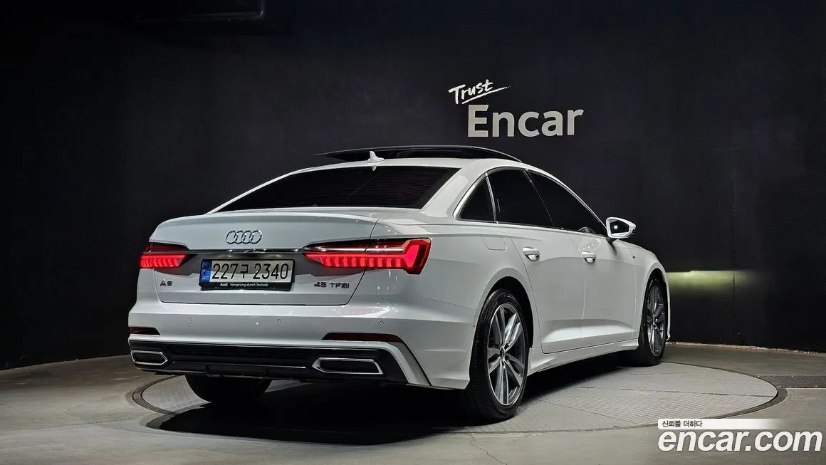Audi A6 — фото 2