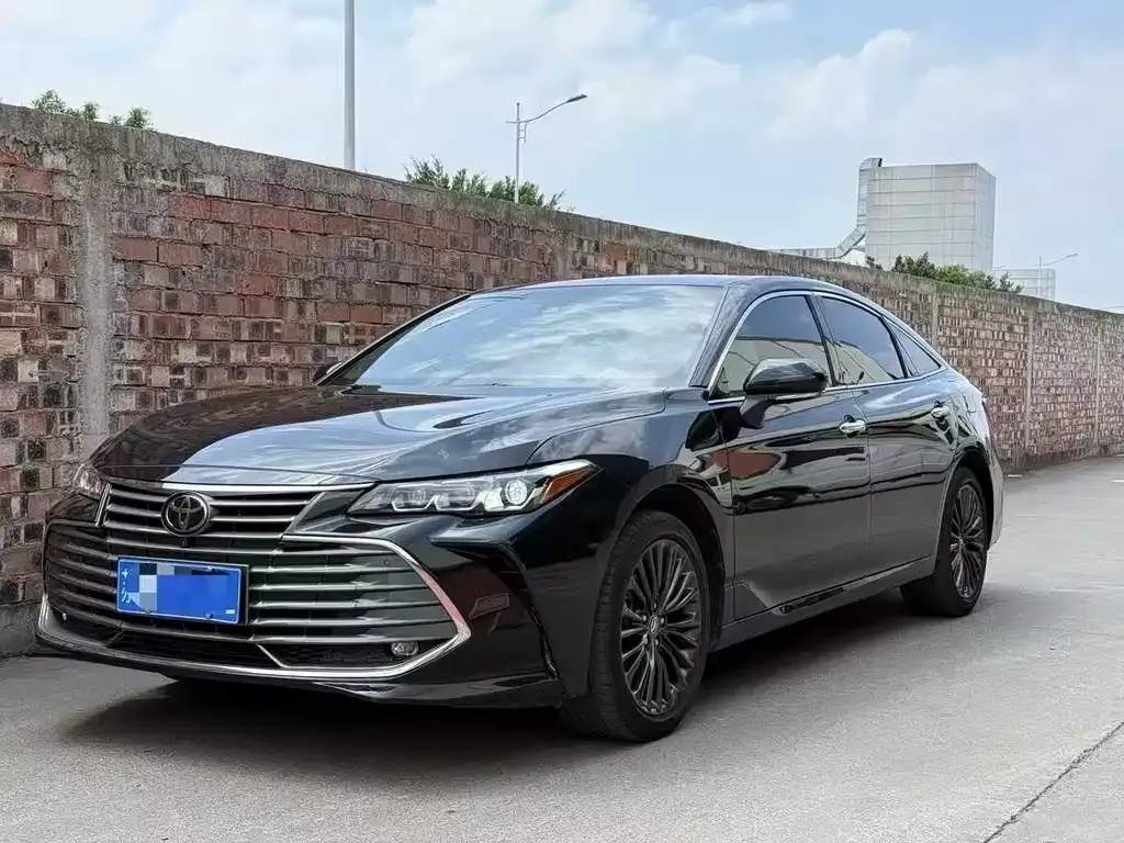 Toyota Avalon 2022 из CN, фото 1