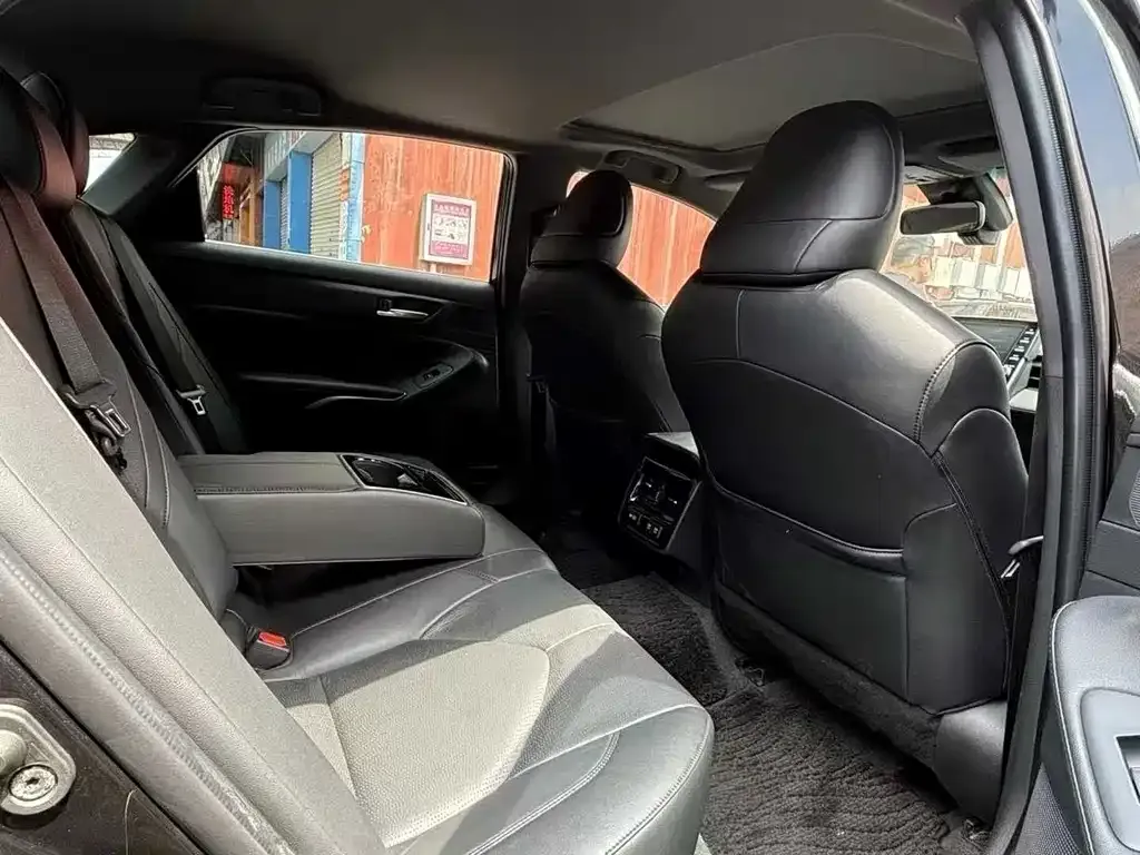 Toyota Avalon 2022 из CN, фото 8