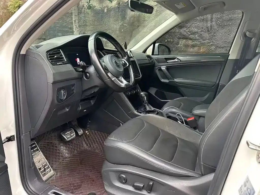 Volkswagen Tiguan L 2021 из CN, фото 5