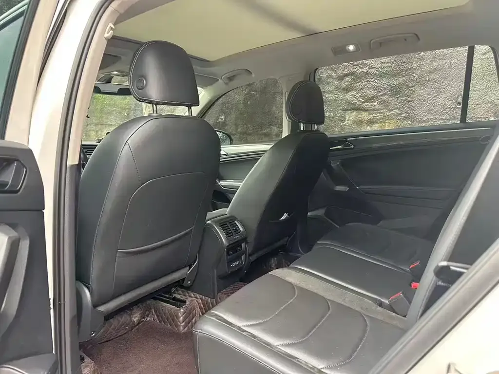 Volkswagen Tiguan L 2021 из CN, фото 6
