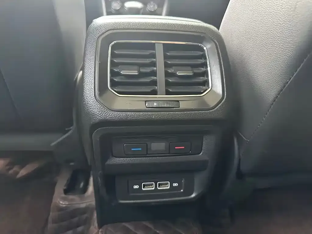 Volkswagen Tiguan L 2021 из CN, фото 7