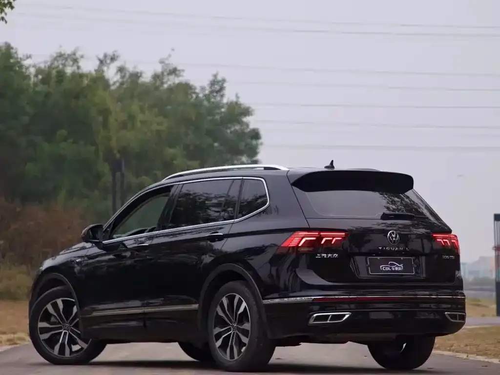 Volkswagen Tiguan L 2022 из CN, фото 5