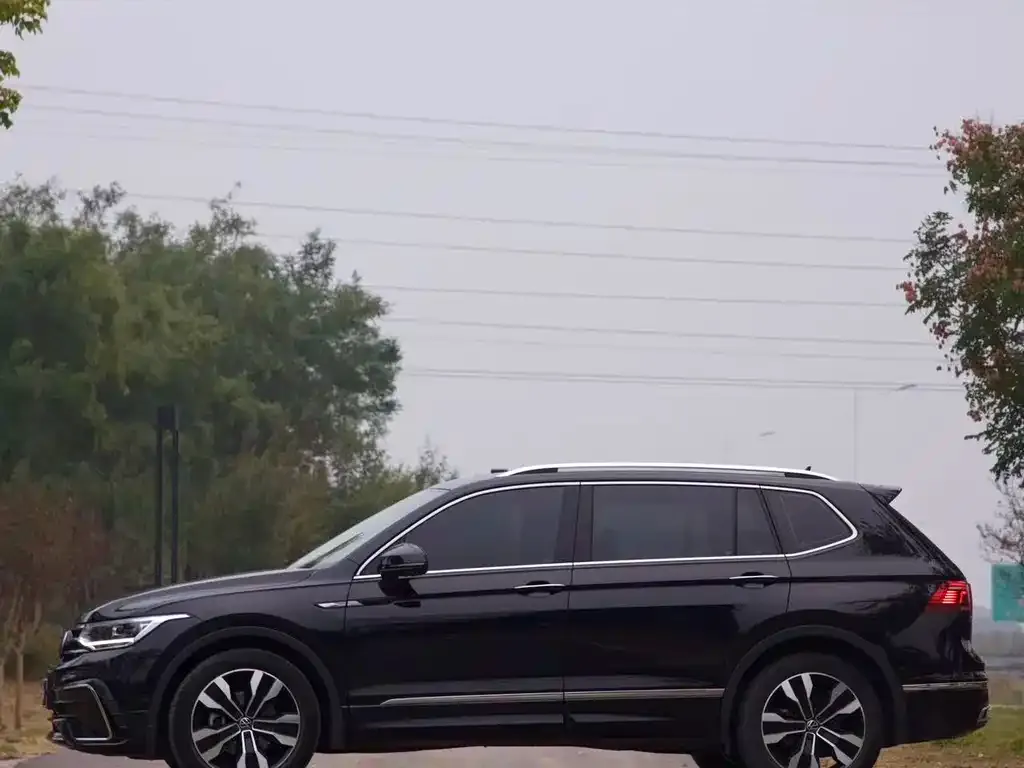 Volkswagen Tiguan L 2022 из CN, фото 7