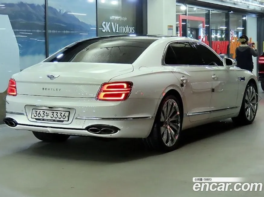 Bentley Flying Spur 2022 из KR, фото 4