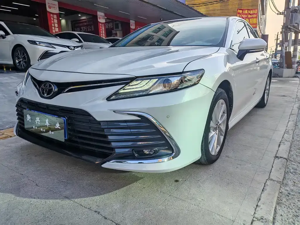 Toyota Camry 2022 из CN, фото 1