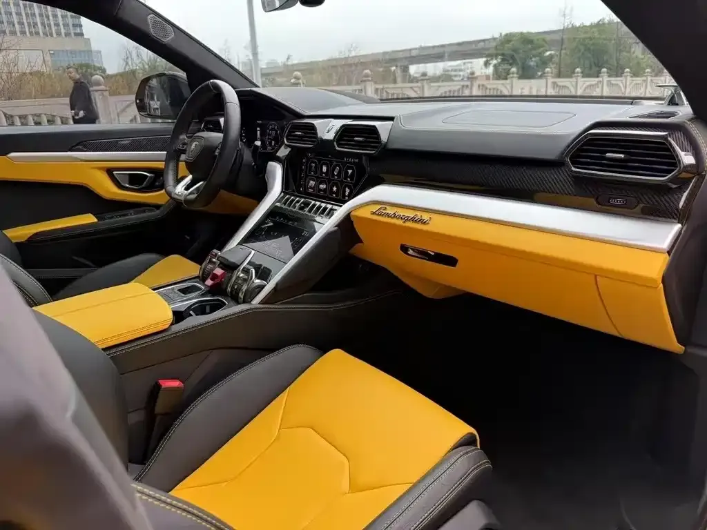 Lamborghini Urus 2021 из CN, фото 4