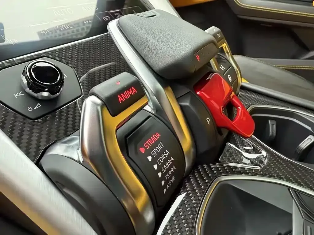 Lamborghini Urus 2021 из CN, фото 7