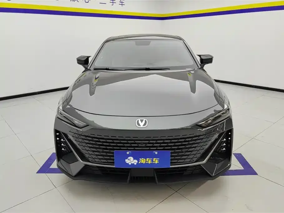 Changan UNI-V 2023 из CN, фото 2