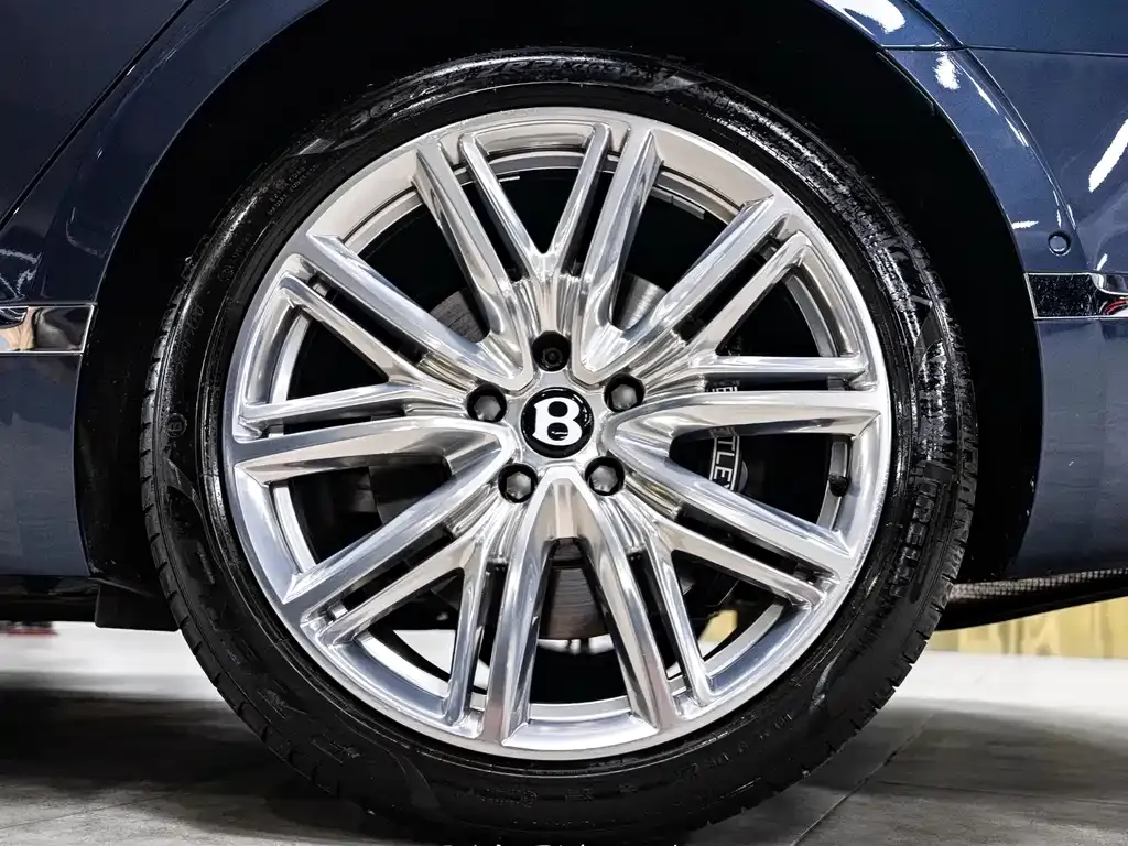 Bentley Flying Spur 2022 из CN, фото 4
