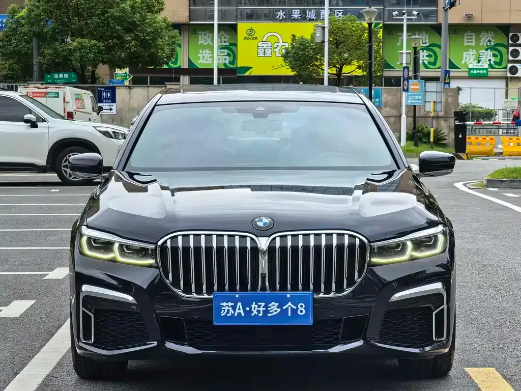 BMW 7 Series 2021 из CN, фото 2