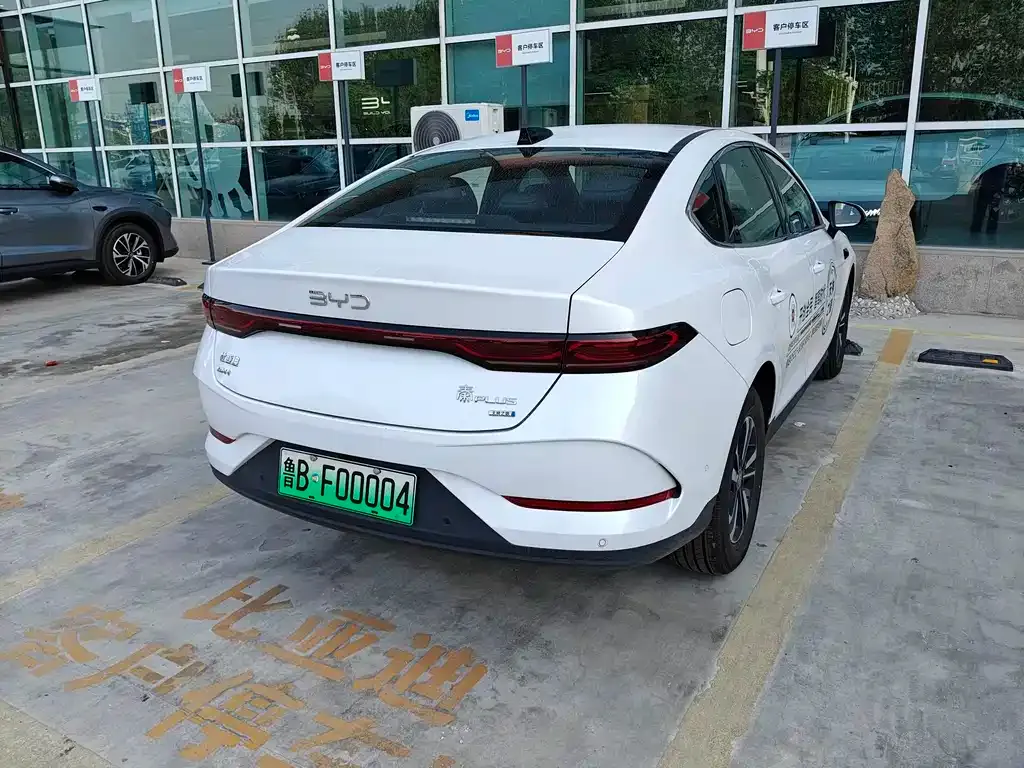 BYD Qin PLUS 2025 из CN, фото 3