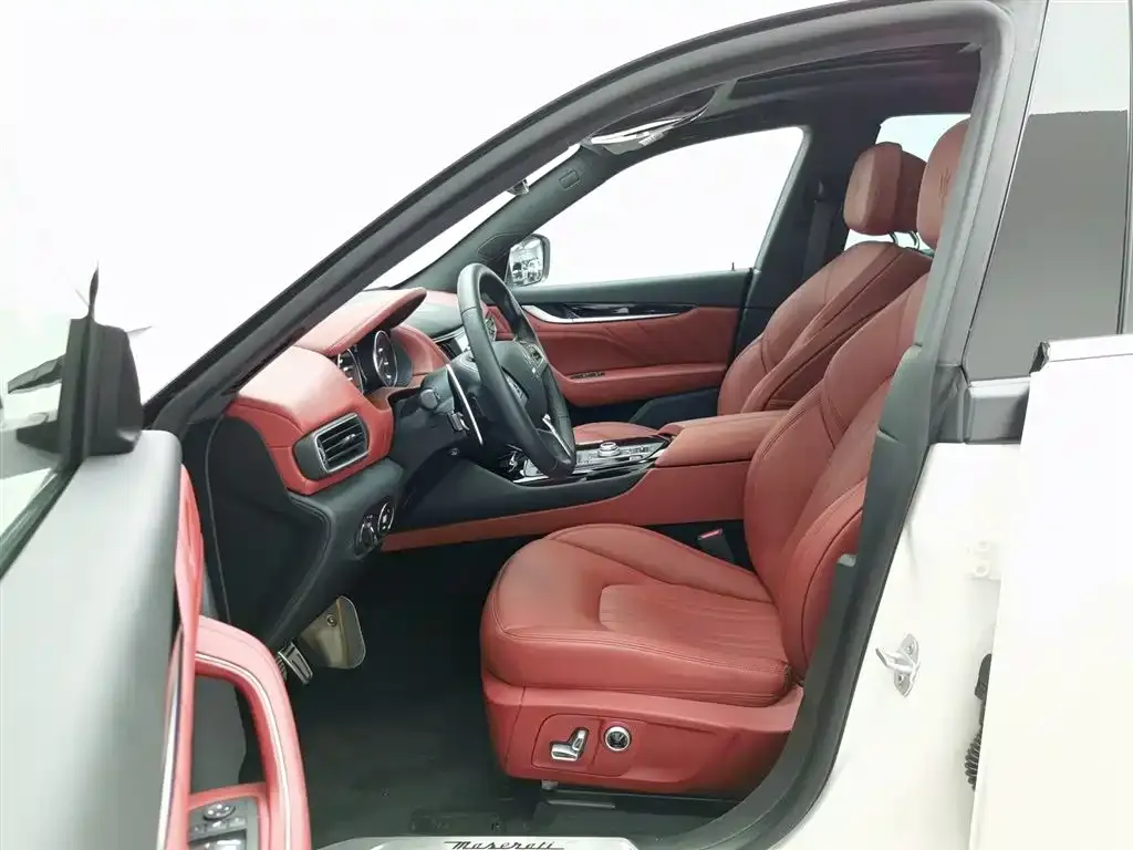 Maserati Levante 2023 из CN, фото 10