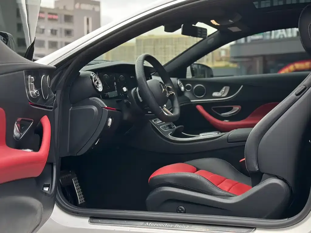 [object Object] E-Class (Import) 2023 из CN, фото 6