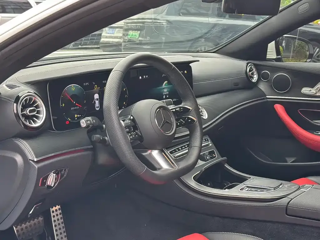 [object Object] E-Class (Import) 2023 из CN, фото 7