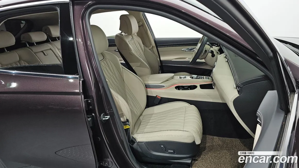 Genesis GV70 — фото 10