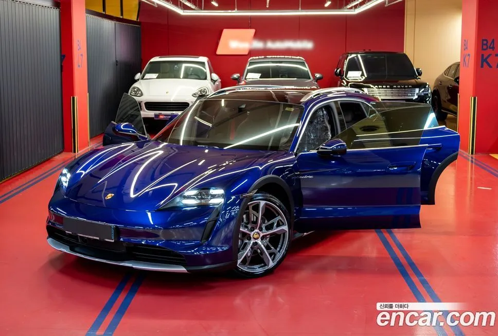 Porsche Taycan 2022 из KR, фото 2