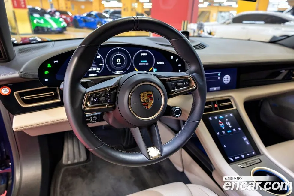 Porsche Taycan 2022 из KR, фото 8