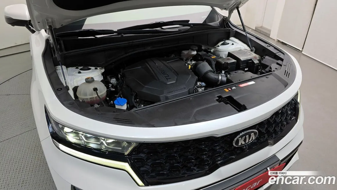 Kia Sorento — фото 6