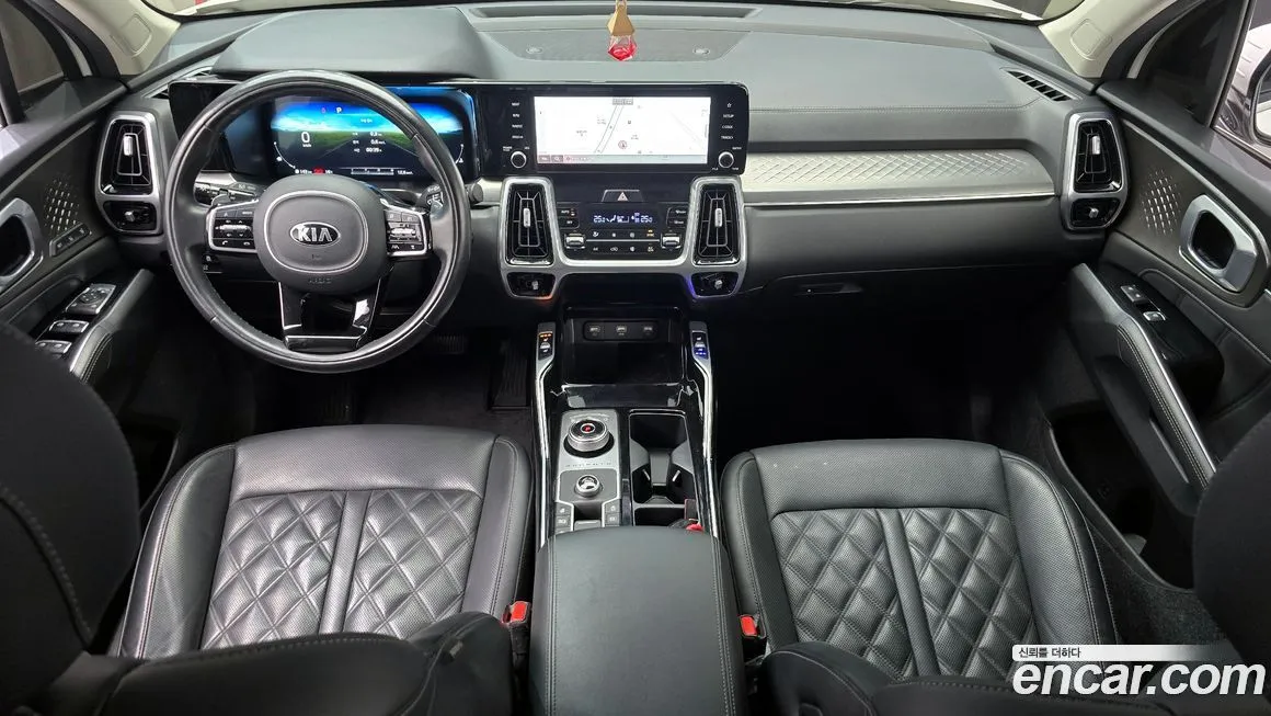 Kia Sorento — фото 7