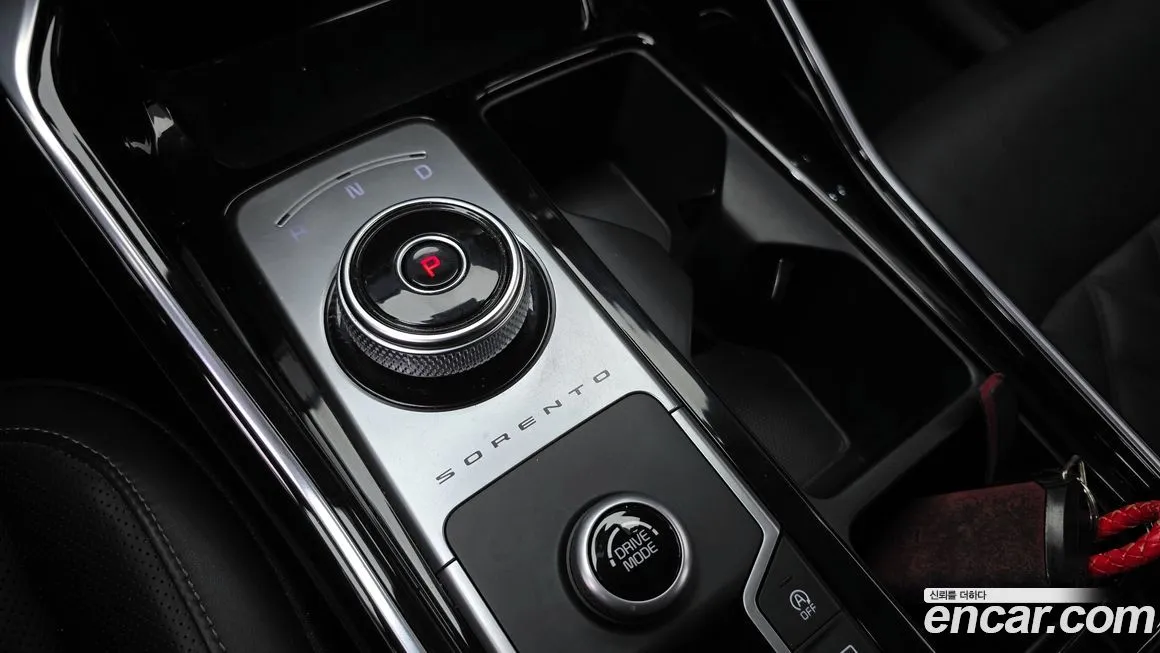 Kia Sorento — фото 9