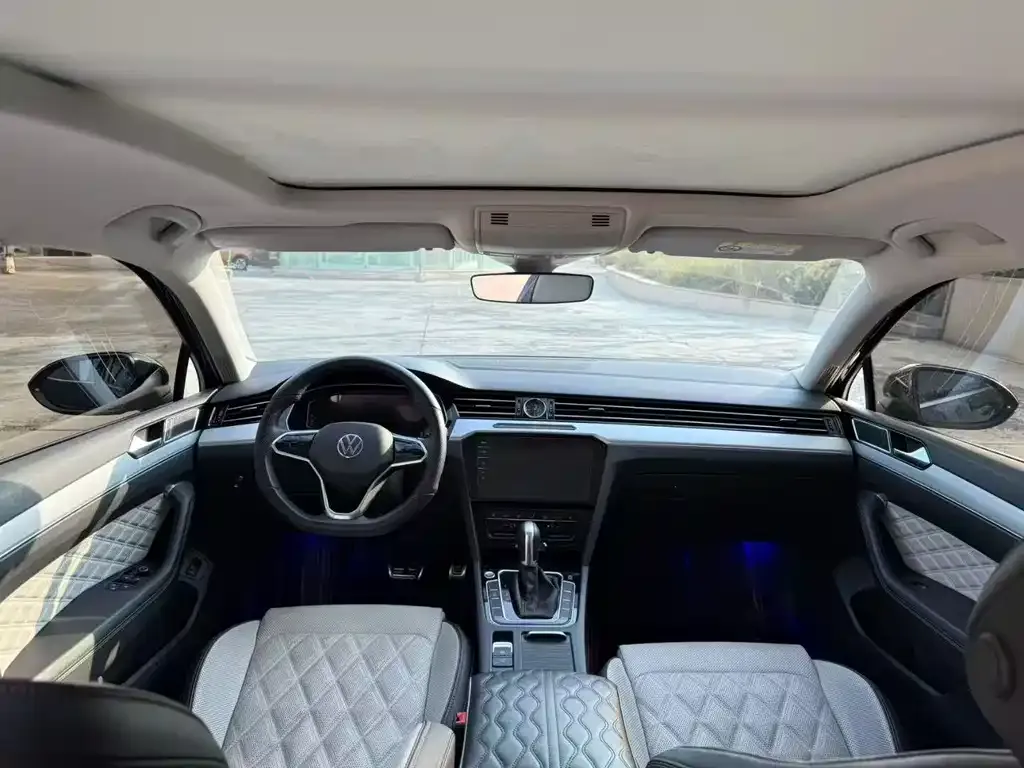 Volkswagen Magotan 2023 из CN, фото 10