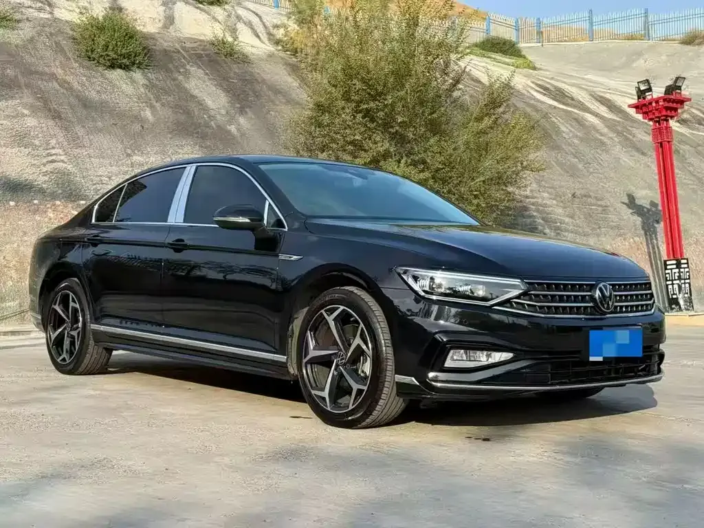 Volkswagen Magotan 2023 из CN, фото 6