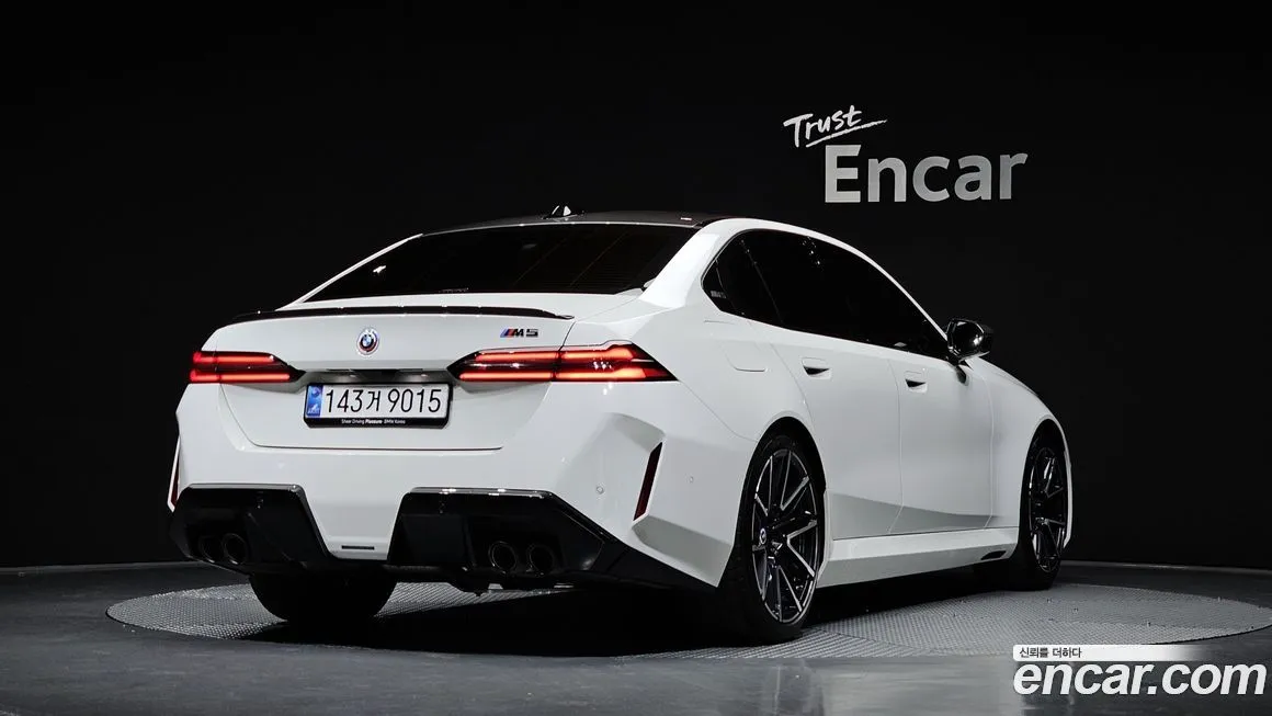 BMW M5 2025 из KR, фото 2