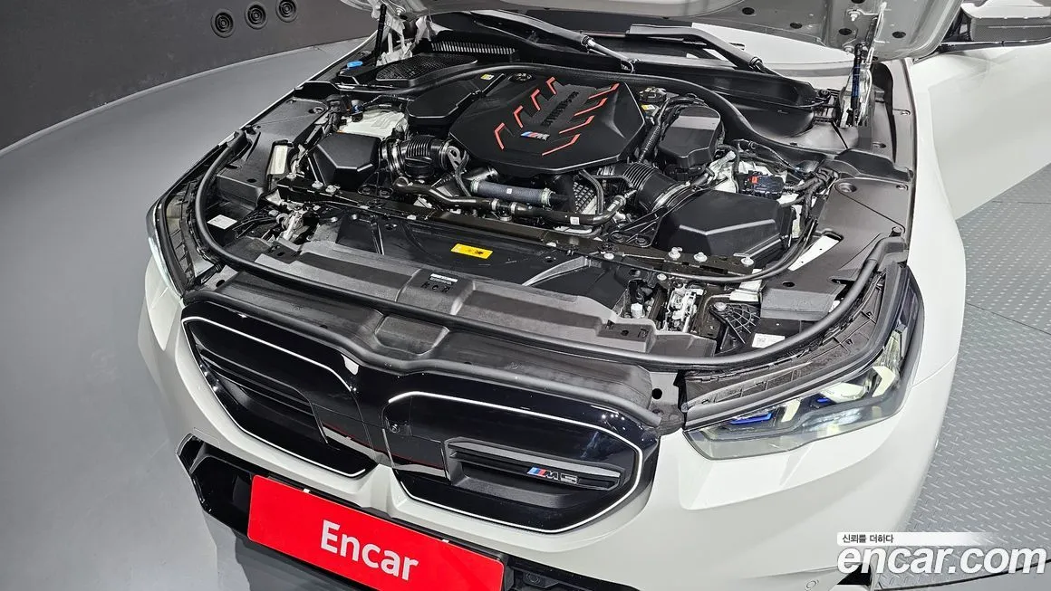 BMW M5 2025 из KR, фото 6