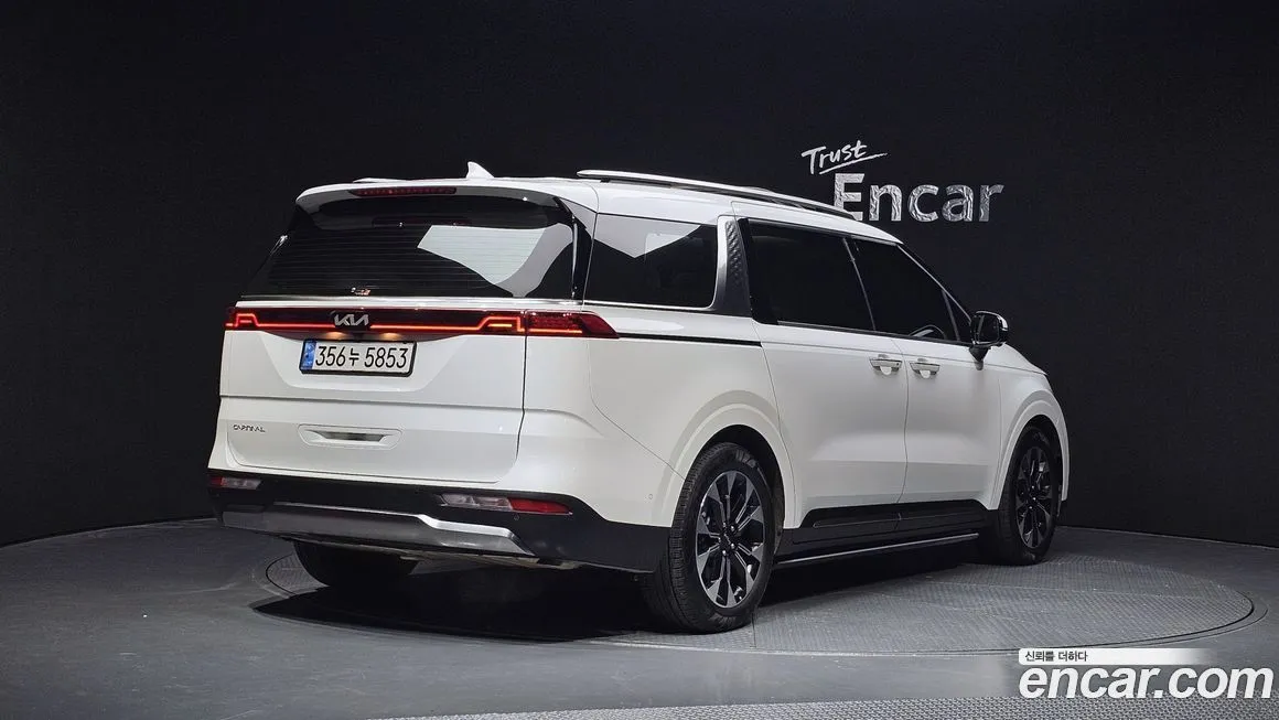 Kia Carnival 2023 из KR, фото 2