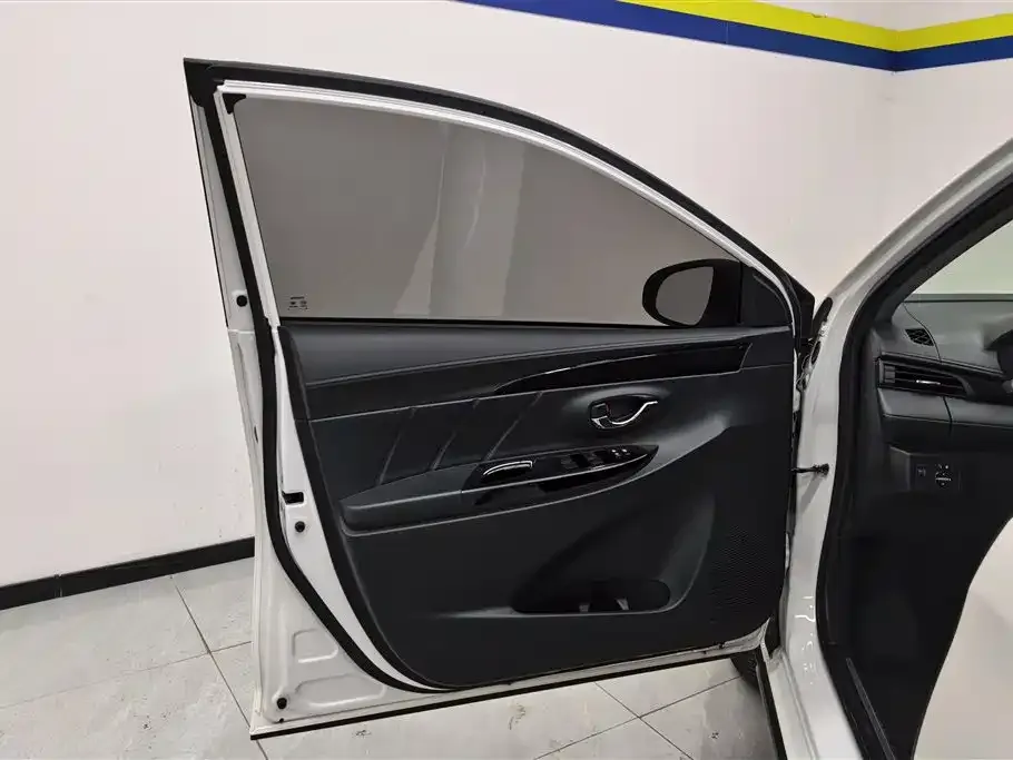 Toyota Yaris L 2023 из CN, фото 7