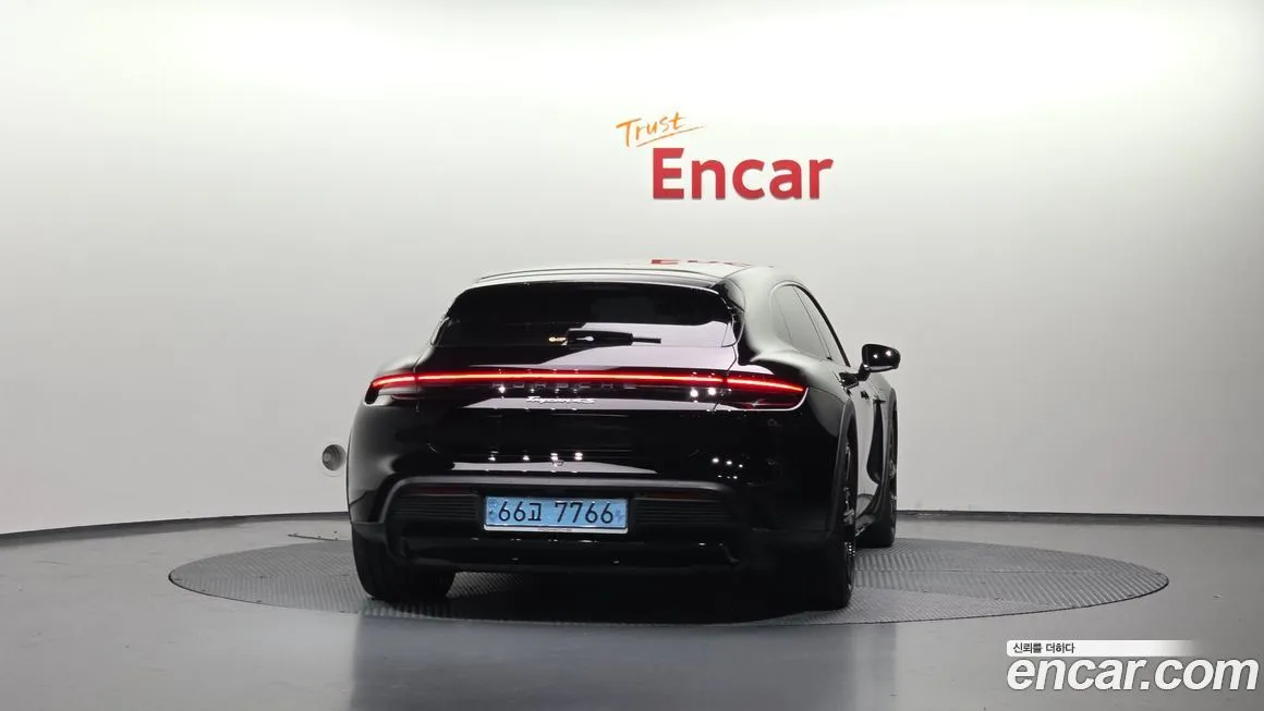 Porsche Taycan 2022 из KR, фото 4