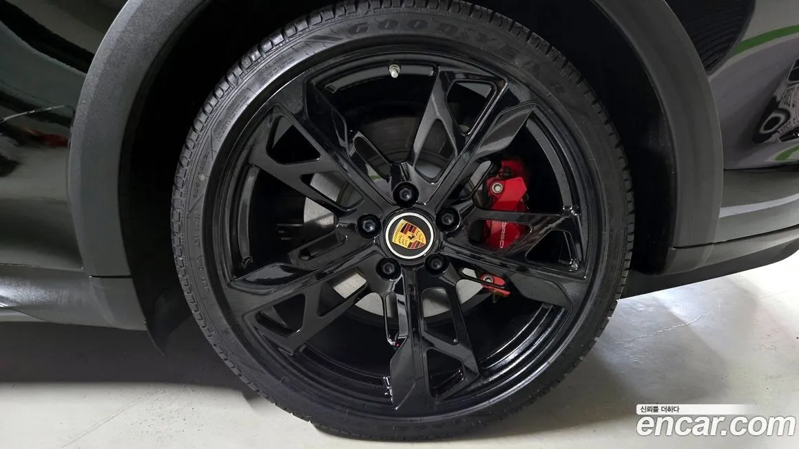 Porsche Taycan 2022 из KR, фото 5