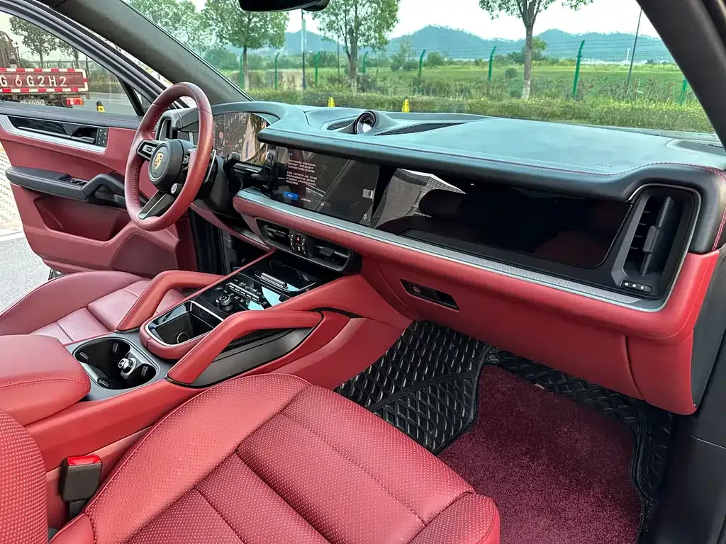 Porsche Cayenne 2024 из CN, фото 8