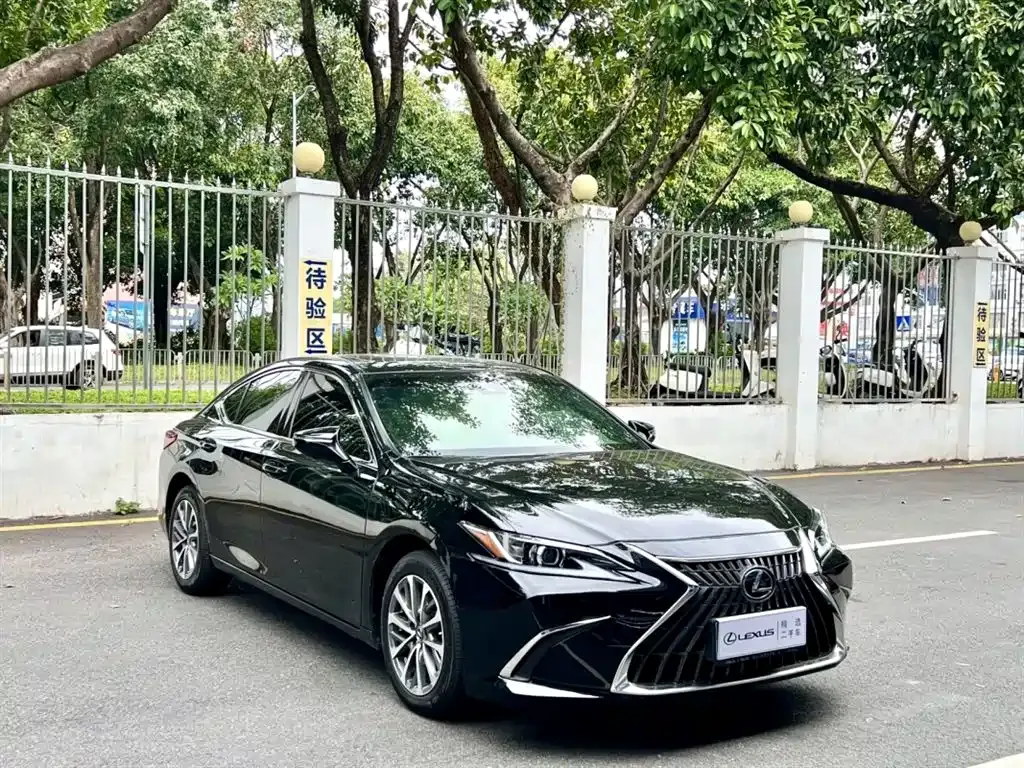 Lexus ES 2023 из CN, фото 3