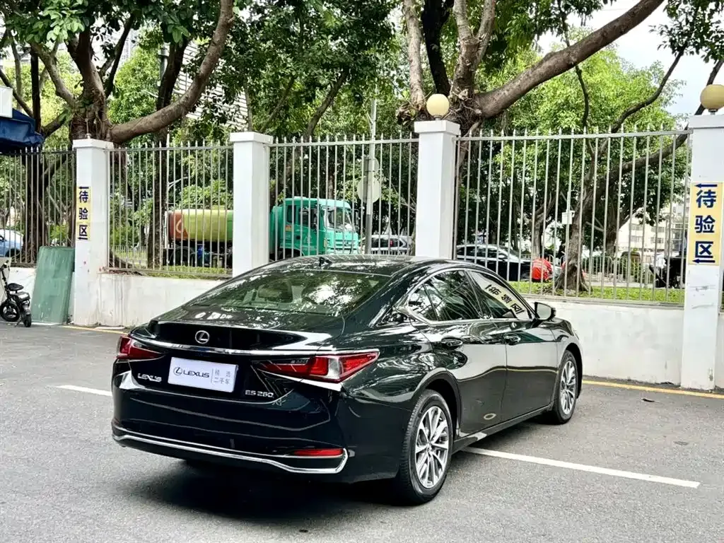 Lexus ES 2023 из CN, фото 7