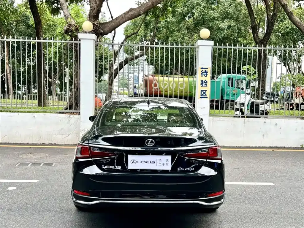 Lexus ES 2023 из CN, фото 8