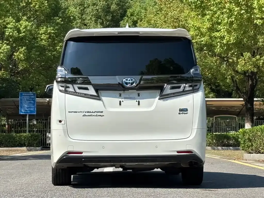 Toyota Vellfire 2023 из CN, фото 5