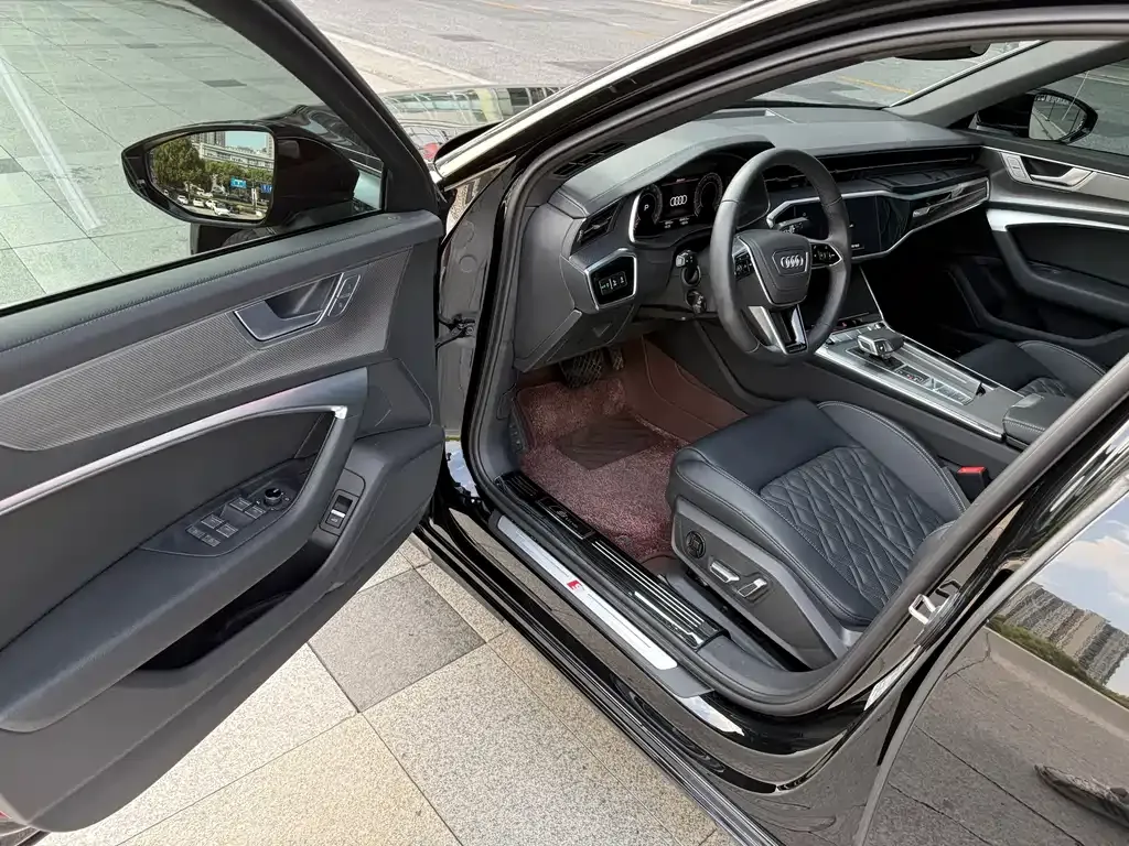 Audi A6L 2025 из CN, фото 6