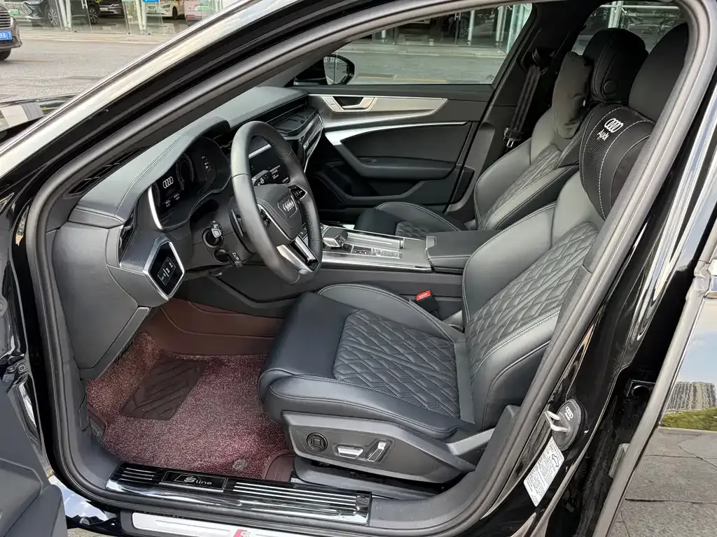Audi A6L 2025 из CN, фото 7