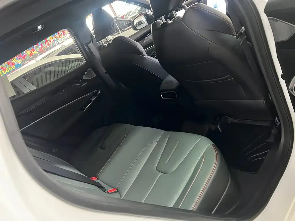 Geely Boyue 2024 из CN, фото 5
