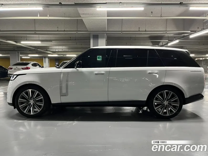 Land Rover Range Rover 2023 из KR, фото 3