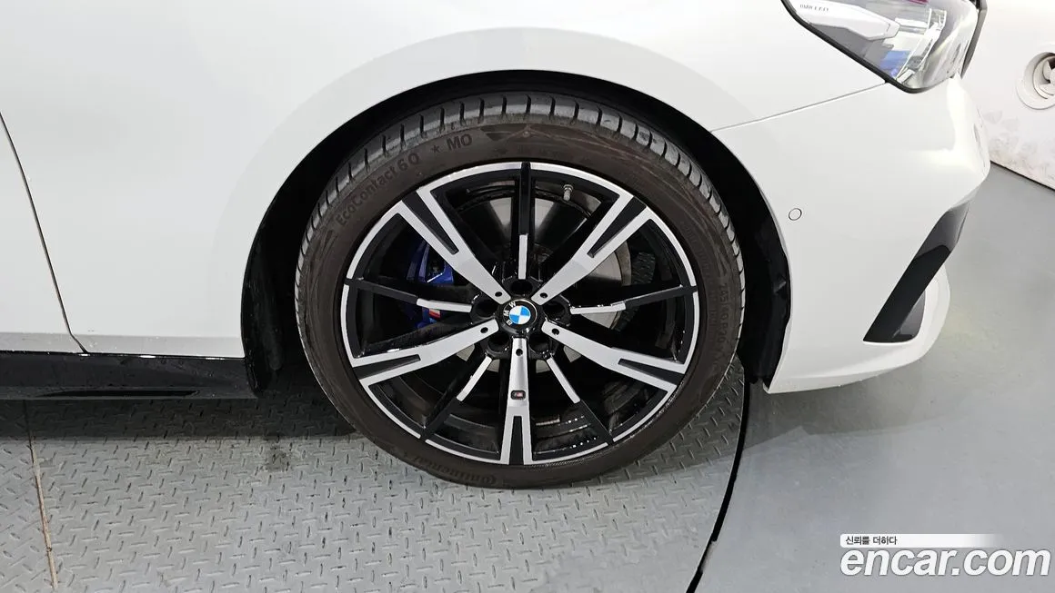 BMW 5-Series 2025 из KR, фото 5