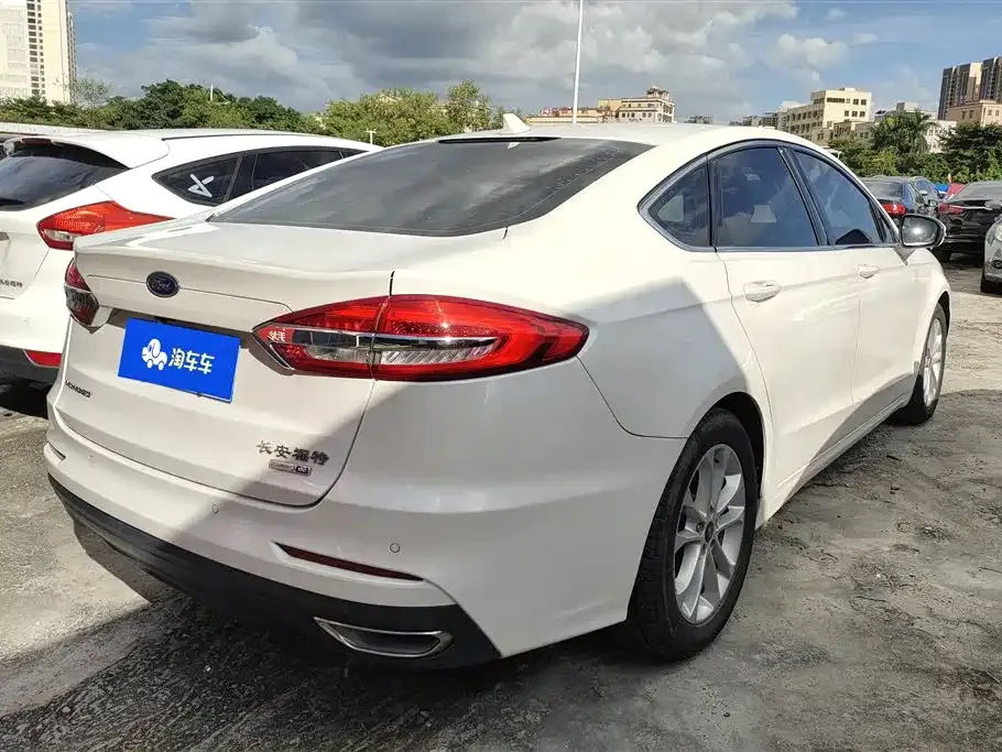 Ford Mondeo 2021 из CN, фото 3