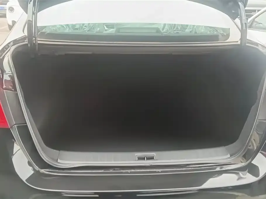 Nissan Sylphy 2025 из CN, фото 4